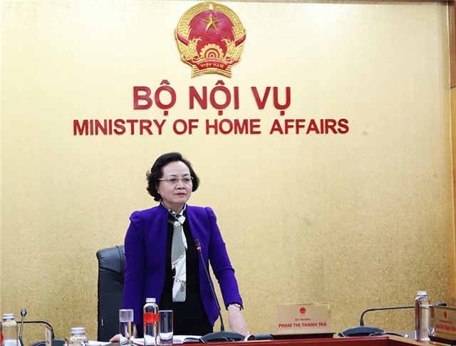 Xây dựng một loạt quy định mới về CCVC, chính sách tiền lương,...