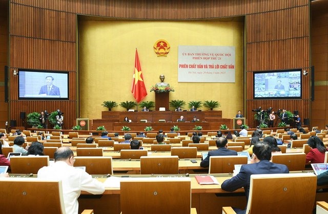 Chất vấn và trả lời chất vấn: Ngắn gọn, đi thẳng vào vấn đề