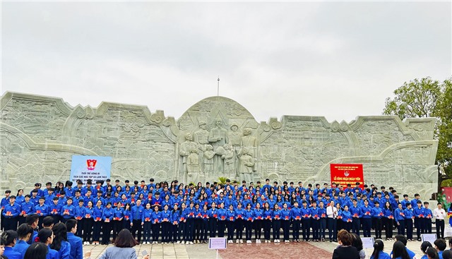Kết nạp 1.000 đoàn viên nhân kỷ niệm 92 năm thành lập Đoàn TNCS Hồ Chí Minh 26/3 (1931-2023)