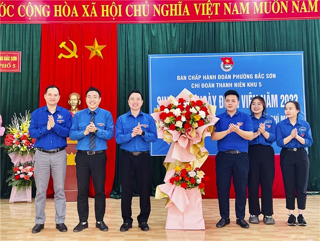 Bí thư Tỉnh Đoàn Hoàng Văn Hải dự sinh hoạt Ngày đoàn viên và thăm Hội trại chào mừng Ngày thành lập Đoàn TNCS Hồ Chí Minh 26/3