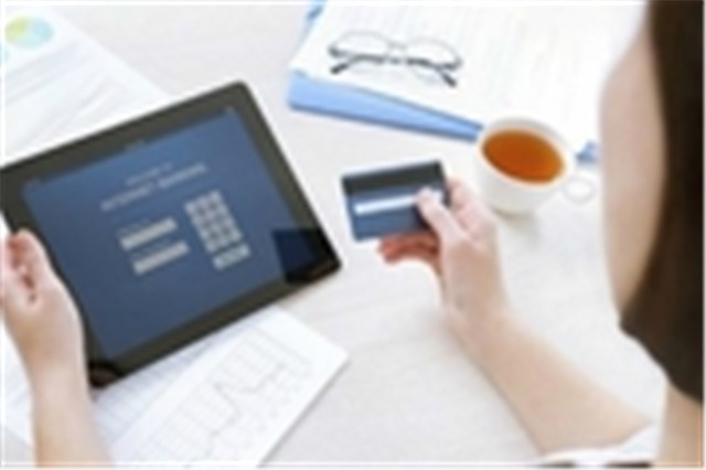 Phong tỏa tài khoản thanh toán của khách hàng trong trường hợp nào?