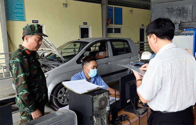 Chấn chỉnh các trung tâm từ chối đăng kiểm xe không chính chủ