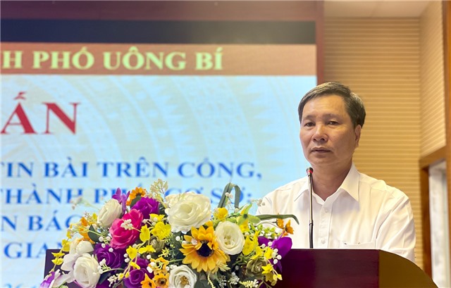 Bồi dưỡng nghiệp vụ viết tin, bài trên cổng, trang thông tin thành phố, cơ sở; nghiệp vụ viết tin, bài phản bác quan điểm sai trái trên không gian mạng