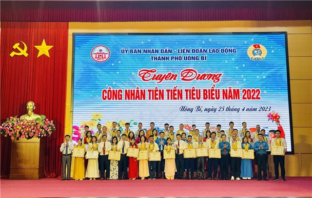 Uông Bí: Tuyên dương 50 công nhân tiêu biểu trong "Tháng Công nhân"