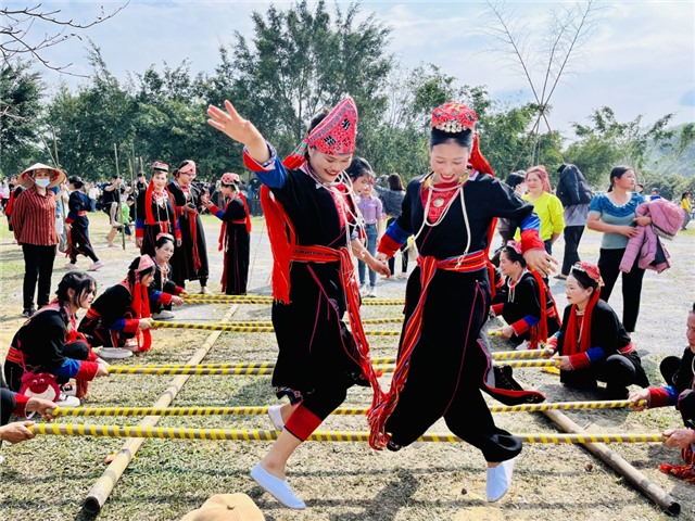 Tổ chức Cuộc thi ảnh “Hạ Long - Thành phố Di sản”