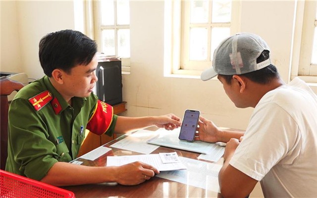 Đơn giản hóa giấy tờ chứng minh điều kiện đăng ký cư trú