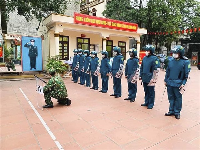 Ban CHQS tập huấn Dân quân cơ động sử dụng công cụ hỗ trợ thực hiện nhiệm vụ bảo đảm ANCT- TTATXH trên địa bàn thành phố