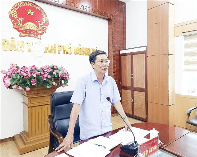 Họp Ban chỉ đạo giảm nghèo TP Uông Bí
