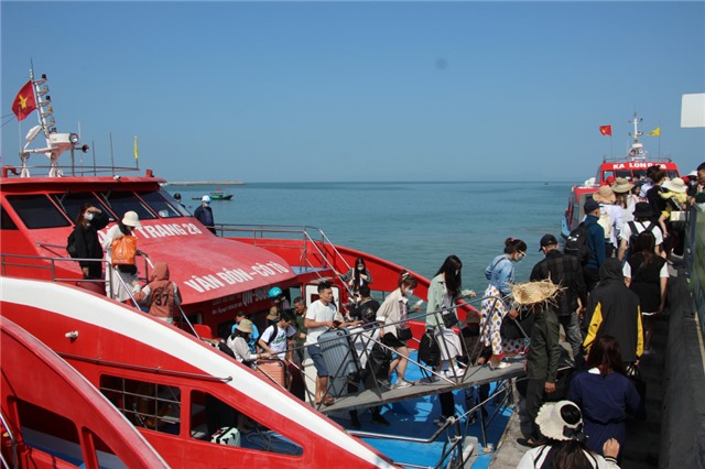 Cảnh báo thủ đoạn lừa đảo đặt tour, combo du lịch Cô Tô