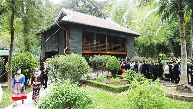 KỶ NIỆM 133 NĂM NGÀY SINH CHỦ TỊCH HỒ CHÍ MINH (19/5/1890 - 19/5/2023): Cả nước hướng về Người