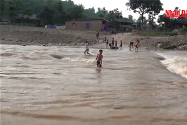 [Video] Đừng để "đuối nước" ám ảnh mùa hè của con trẻ