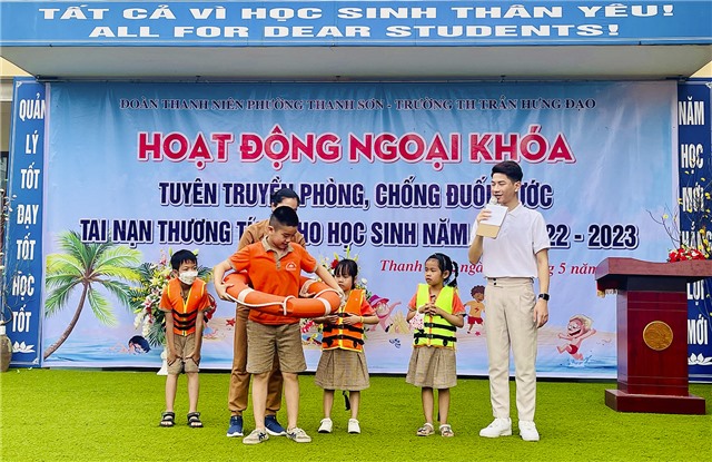 Tuyên truyền phòng, chống đuối nước, tai nạn thương tích, ATGT cho học sinh Trường TH Trần Hưng Đạo
