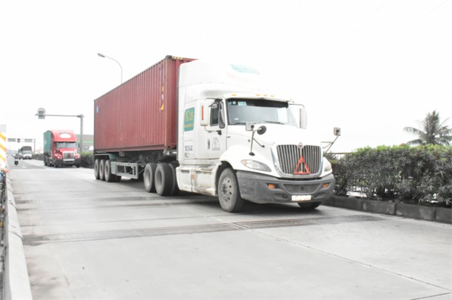 Cân tự động kiểm tra xe quá tải trên QL5 chính thức hoạt động từ tháng 6/2023