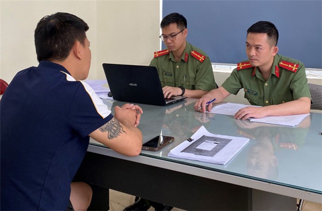 Bị phạt hơn 7 triệu đồng vì báo 'chốt' cảnh sát giao thông