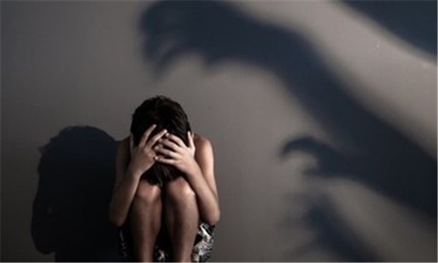 Thầy giáo bị điều tra dâm ô nữ sinh học thêm