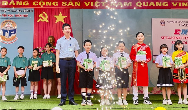 Trường Tiểu học Trần Phú - Trung tâm ngoại ngữ Shelton: Ngoại khóa Ngày hội tiếng Anh