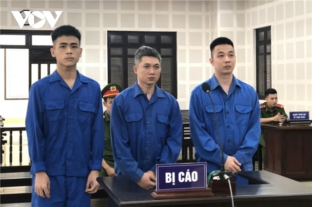 Xét xử các bị cáo làm giả tài khoản ngân hàng để lừa đảo