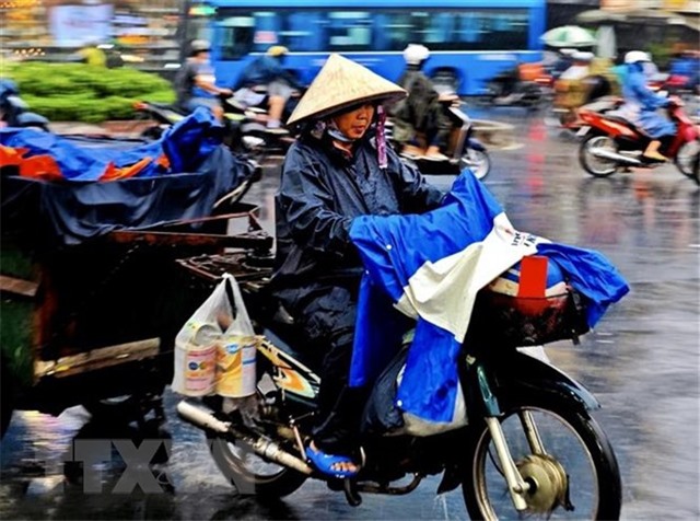 Đông Bắc Bộ sáng có mưa, mưa rào rải rác, sau có mưa vài nơi