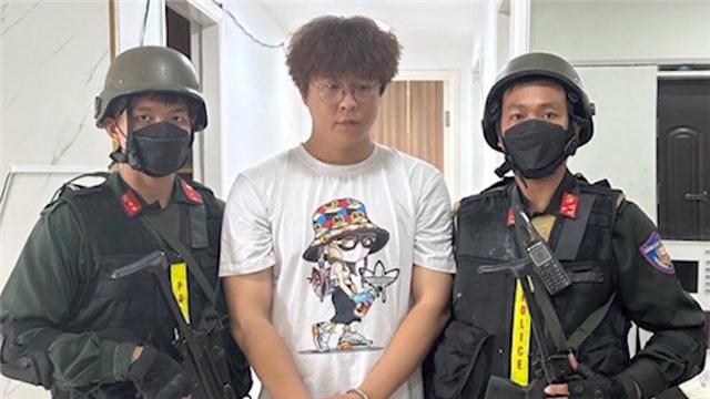 Bắt giữ 3 đối tượng có lệnh truy nã quốc tế