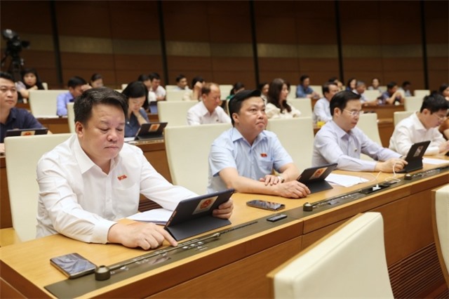 Quốc hội chốt cho phép mua sắm tập trung thuốc hiếm