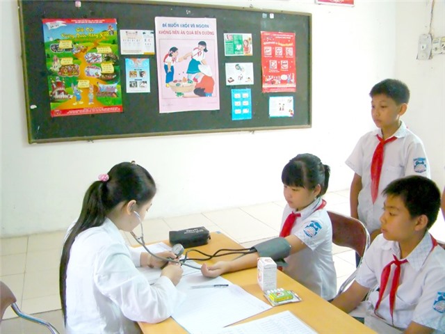 Mức đóng BHYT học sinh, sinh viên áp dụng từ 1/7/2023