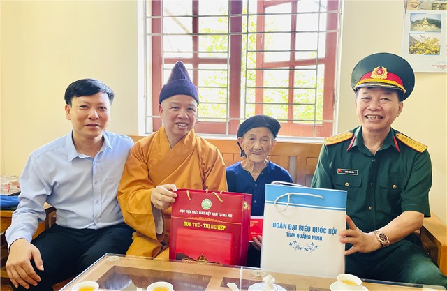 Hòa thượng Thích Thanh Quyết, Đại biểu quốc hội khóa XV thăm, tặng quà người có công với cách mạng tại TP Uông Bí
