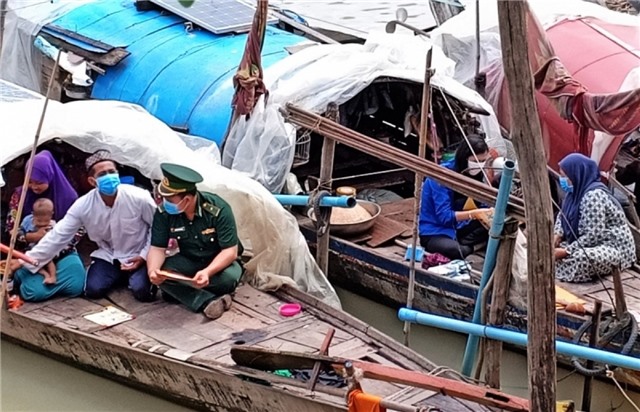 Nhiều người vẫn “sập bẫy” việc nhẹ lương cao ở bên kia biên giới