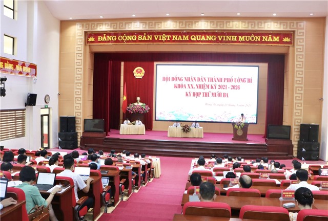 Các Nghị quyết được thông qua tại  Kỳ họp thứ 13 HĐND thành phố Uông Bí khóa XX, nhiệm kỳ 2021-2026