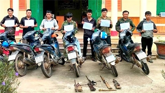 Bắt giữ 8 đối tượng mang súng tự chế tại biên giới Gia Lai