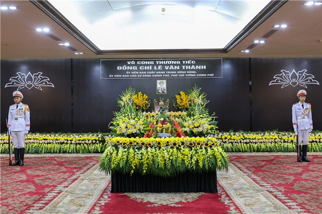 TỔ CHỨC TRỌNG THỂ LỄ TANG PHÓ THỦ TƯỚNG CHÍNH PHỦ LÊ VĂN THÀNH VỚI NGHI THỨC LỄ TANG CẤP NHÀ NƯỚC