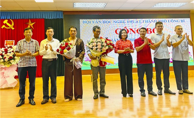 Công diễn tác phẩm nghệ thuật sân khấu chào mừng 60 năm Ngày thành lập tỉnh Quảng Ninh