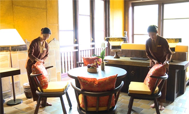 Quan tâm bảo vệ quyền và lợi ích cho lao động nữ