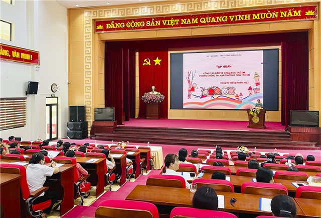 Tập huấn công tác bảo vệ, chăm sóc trẻ em năm 2023