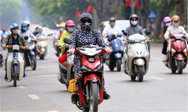 2 ngày tới, tia UV đạt ngưỡng nguy cơ gây hại rất cao trên cả nước, hạn chế ra đường từ 11h-13h