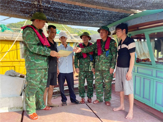 Tuyên truyền chống khai thác IUU cho 215 ngư dân