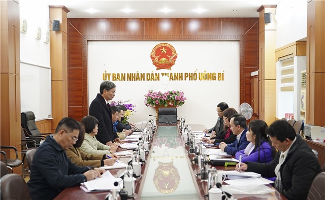 Ban VH-XH HĐND tỉnh khảo sát việc thực hiện chính sách an sinh xã hội dịp Tết Nguyên đán Giáp Thìn 2024 tại Uông Bí