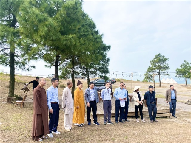 Khảo sát phục dựng chùa Hồ tại Khu núi Phượng Hoàng, phường Bắc Sơn