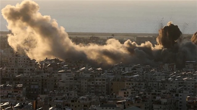 Israel dội bom các tòa nhà của tổ chức tài chính có liên quan với Hezbollah