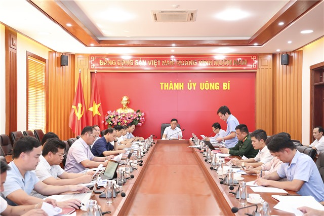 Họp Tiểu Ban văn kiện Đại hội Đảng bộ thành phố lần thứ XXI, nhiệm kỳ 2025-2030