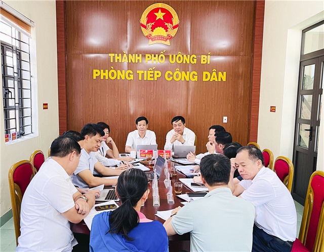 Tiếp công dân thường kỳ giữa tháng 11