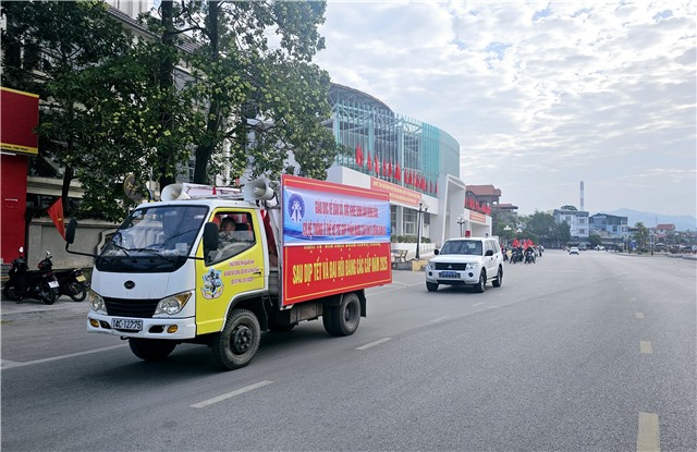 Mít tinh hưởng ứng Tháng hành động quốc gia về Dân số và Ngày Dân số Việt Nam 26/12