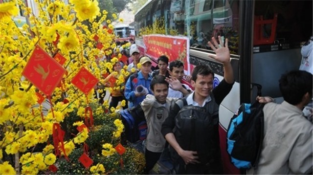 Thủ tướng yêu cầu chi trả đầy đủ lương, tiền thưởng Tết cho người lao động