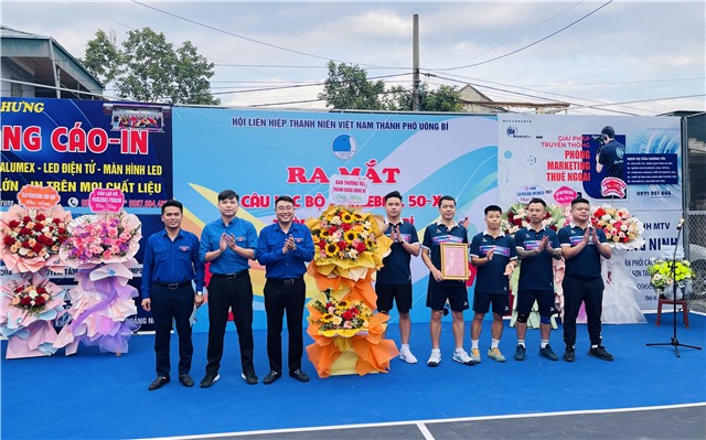 Ra mắt CLB pickleball 50-X thành phố Uông Bí