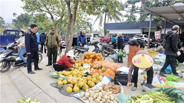 Tăng cường đảm bảo trật tự đô thị dịp cuối năm