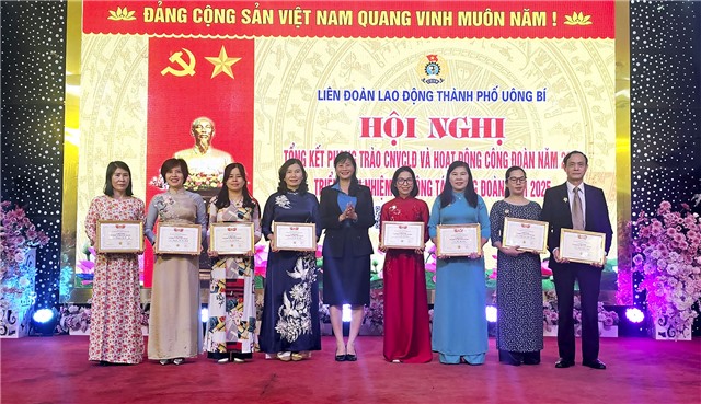 LĐLĐ thành phố Uông Bí tổ chức Hội nghị tổng kết phong trào CNVCLĐ và hoạt động Công đoàn năm 2024