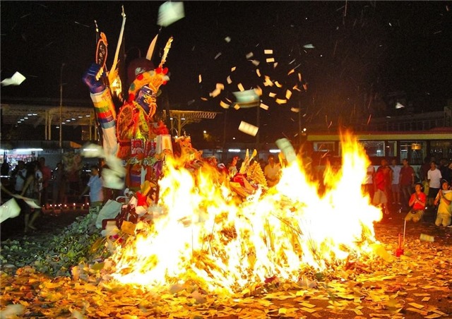 Không để xảy ra các hoạt động mê tín dị đoan, dâng sao giải hạn, trục vong, cúng oan gia trái chủ trong các cơ sở tín ngưỡng, tôn giáo