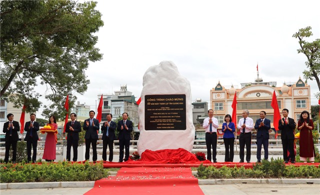 Kỷ niệm 69 năm ngày Thầy thuốc Việt Nam 27/2 (1955-2024): Xây dựng ngành Y tế Quảng Ninh ngày càng phát triển vững mạnh