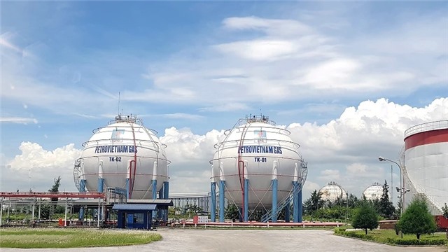 Giá gas tăng tháng thứ ba liên tiếp