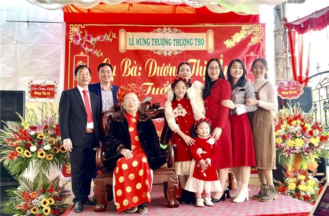 Gia đình hạnh phúc của một cán bộ khu dân cư gương mẫu