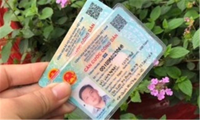 Người bao nhiêu tuổi phải thu thập mống mắt khi làm thẻ căn cước công dân?